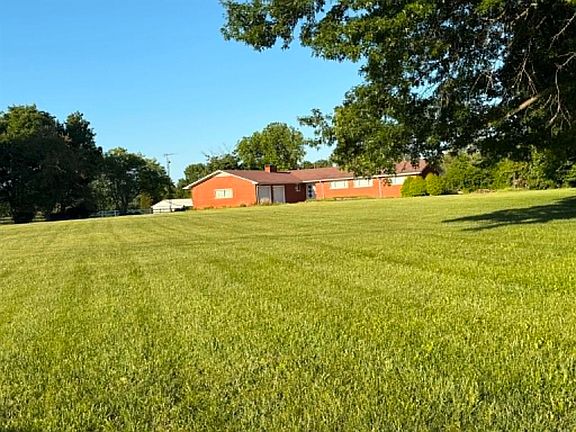 3rd image of 3555 South Ky #261