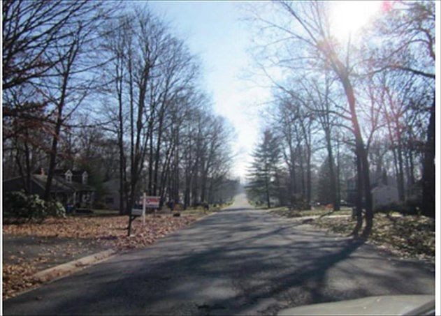 2nd image of 129 Kirkcaldy Dr