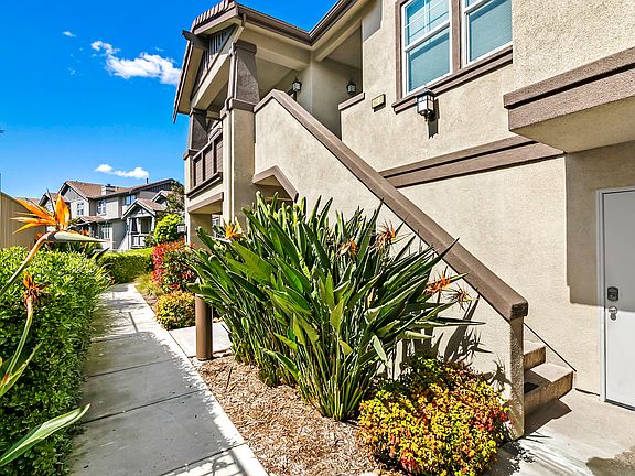 4th image of 16912 Laurel Hill Ln Unit 124