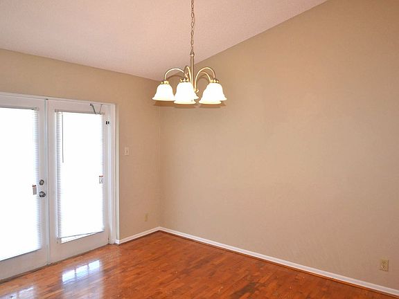5th image of 1142 Providence Blvd