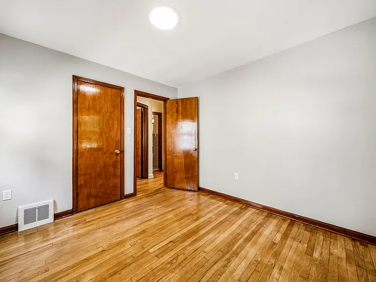 1307 Summit Dr — Photo 8