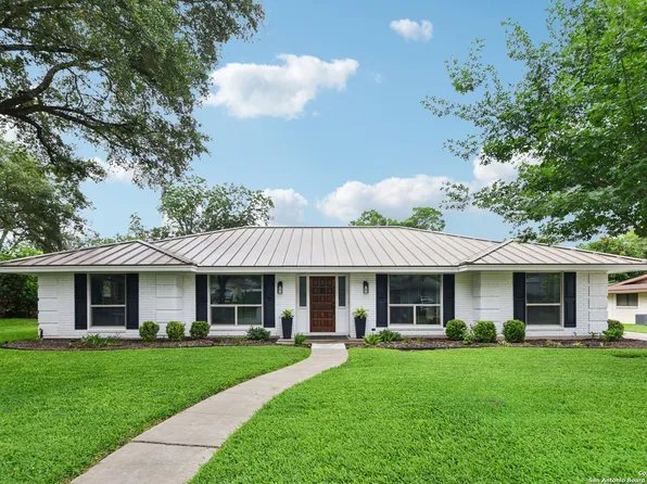 662 Weatherly Drive, Windcrest, TX 78239