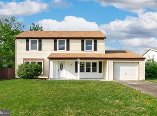 15 Patriot Ln, Willingboro, NJ
