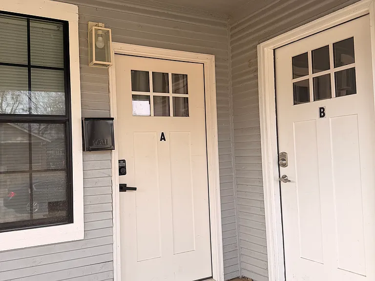 1544 N Main St #B — Photo 3
