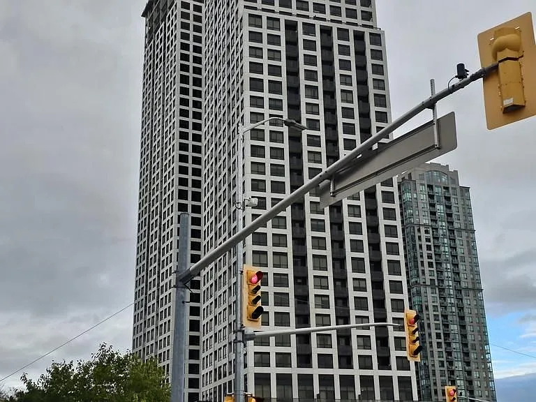 36 Elm Dr W #3607 — Photo 1