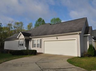 317 Occidental Dr, Holly Springs, NC 27540