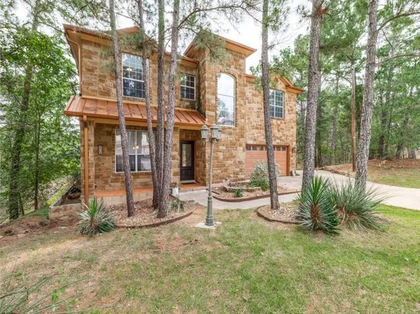 138 Papawai Dr, Bastrop, TX 78602
