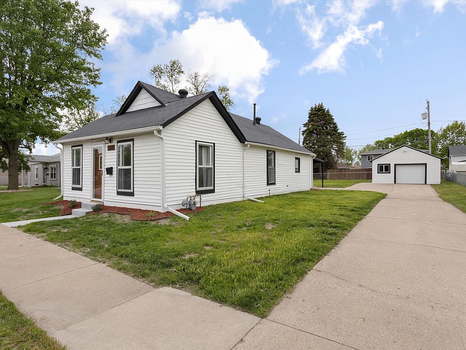 1st image of 3221 Avenue G