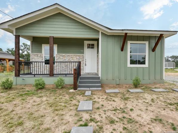 954 Ridge Trail, Spring Branch, TX 78070