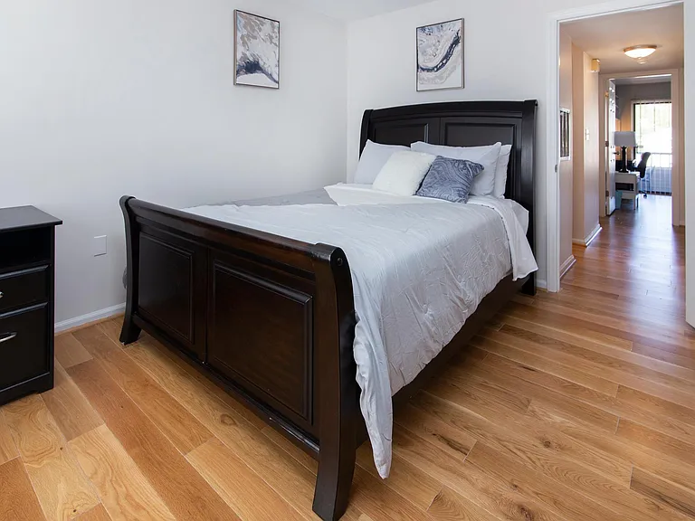 212 W 10th St #17 — Photo 14