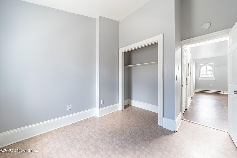 5th image of 119 Grand Street