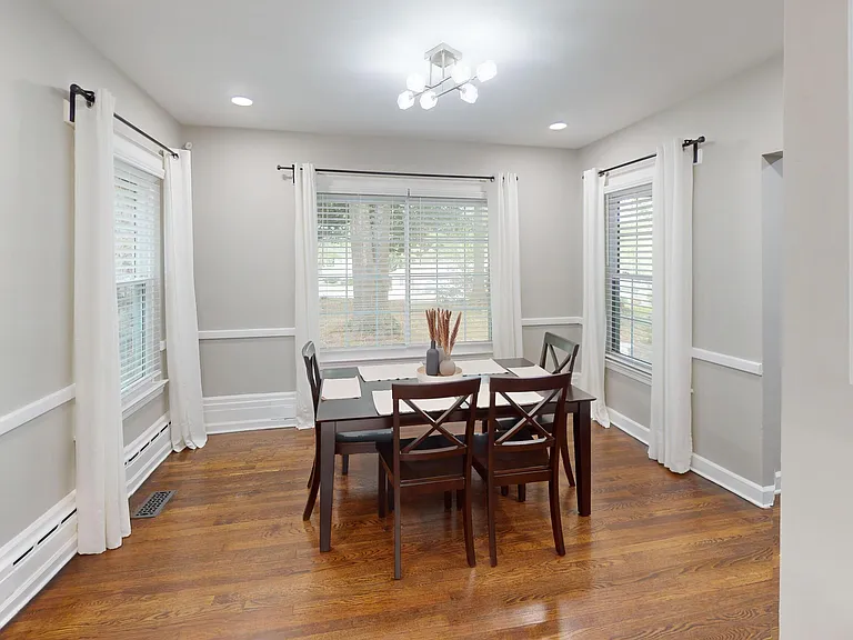 1114 Fayetteville Rd SE — Photo 15