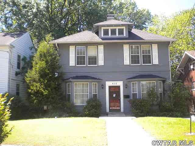 1st image of 412 W Grand Ave