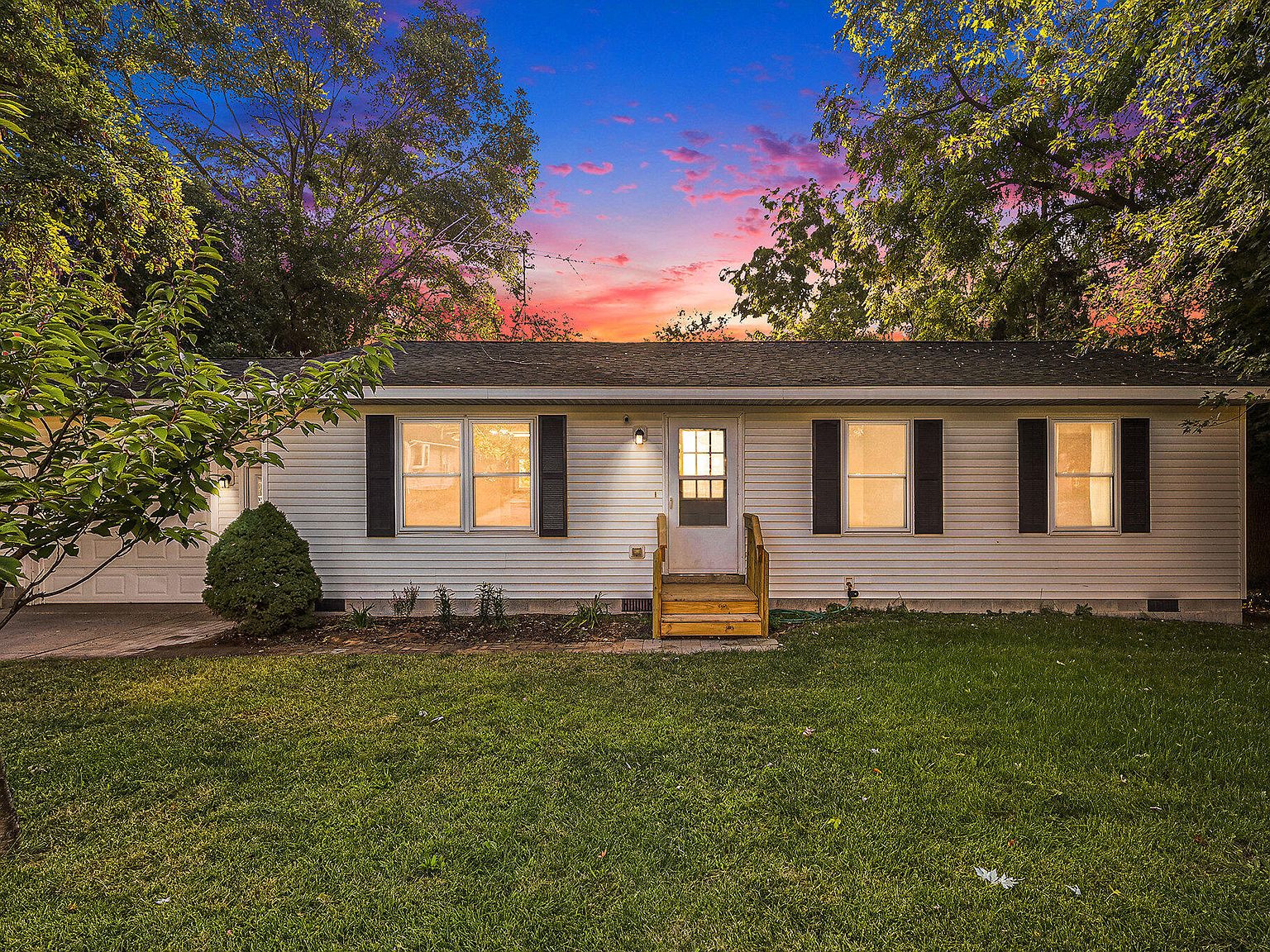 2140 Kinsey St, Muskegon, MI 49441 MLS 23032926 Zillow