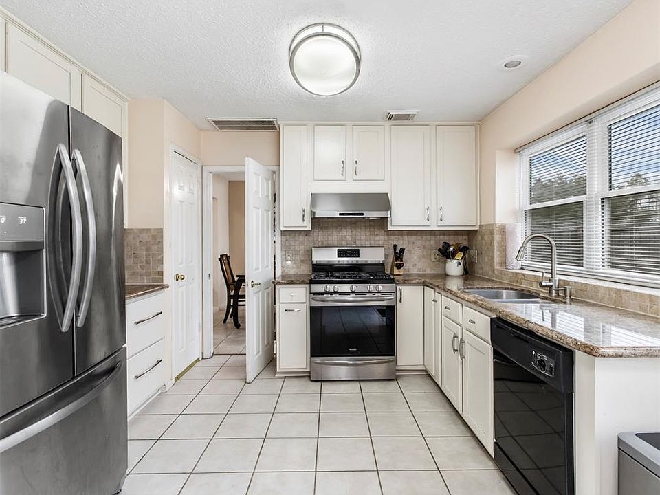 1st image of 4838 Sunshine Dr