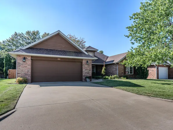 511 N Clover Court, Nixa, MO 65714