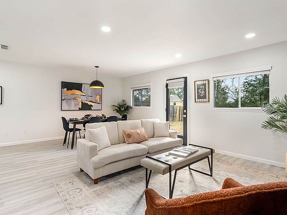 3rd image of 11418 Chapala Way