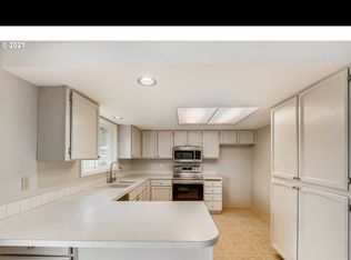 16778 SE Blossom Ave, Milwaukie, OR 97267