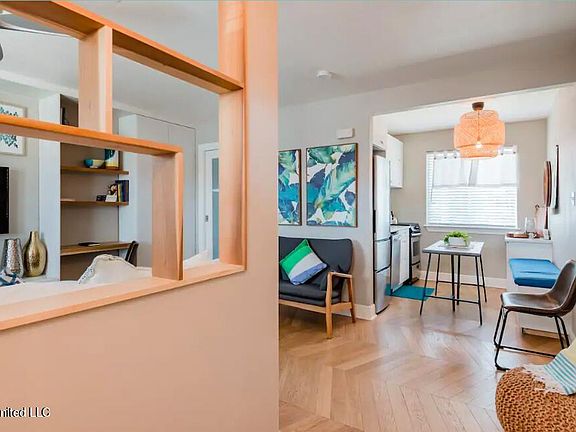 2nd image of 1664 Beach Blvd #2