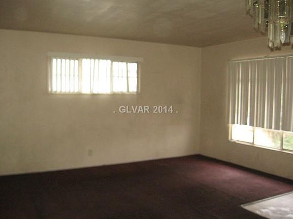 2nd image of 1021 Hassett Ave