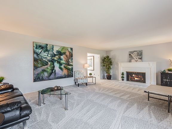 2nd image of 13897 Trinity Ave