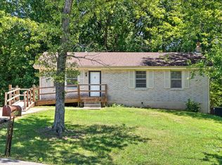 450 Oriole Cir, Clarksville, TN 37043
