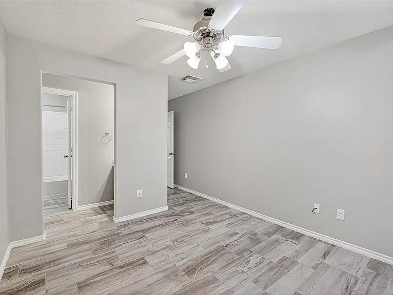 12015 Cottage Elm Ct — Photo 14