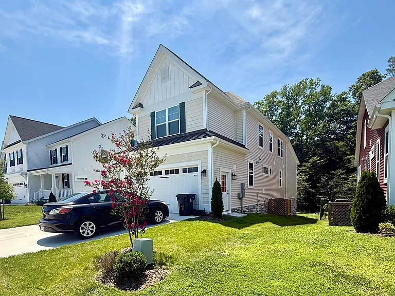 3074 Summer Porch Ave — Photo 3