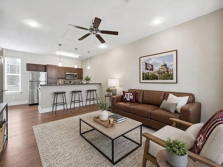 Northgate Proper — Photo 47