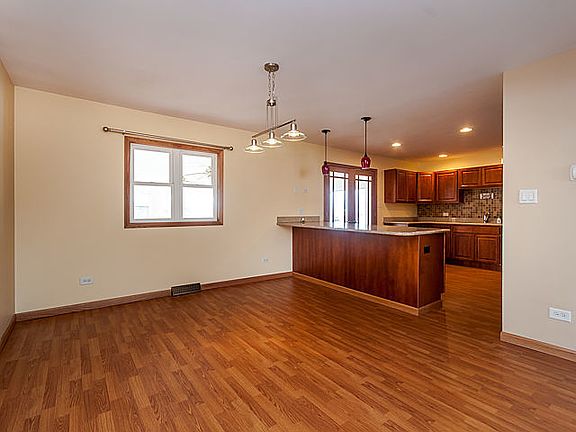 4th image of 9313 Fairway Dr