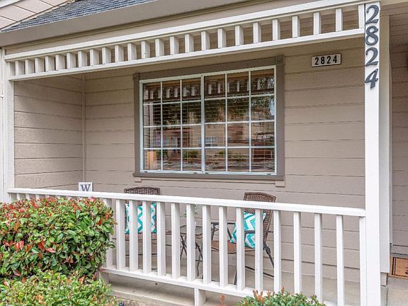 2nd image of 2824 College Ave