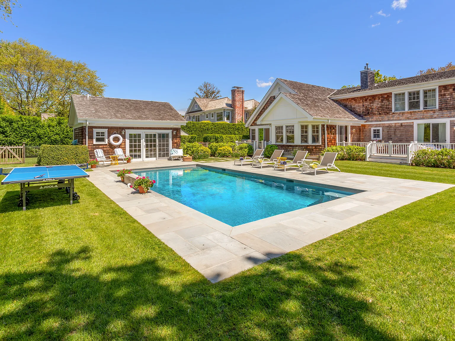 Exquisite Newly Renovated Southampton Village Home — Photo 4