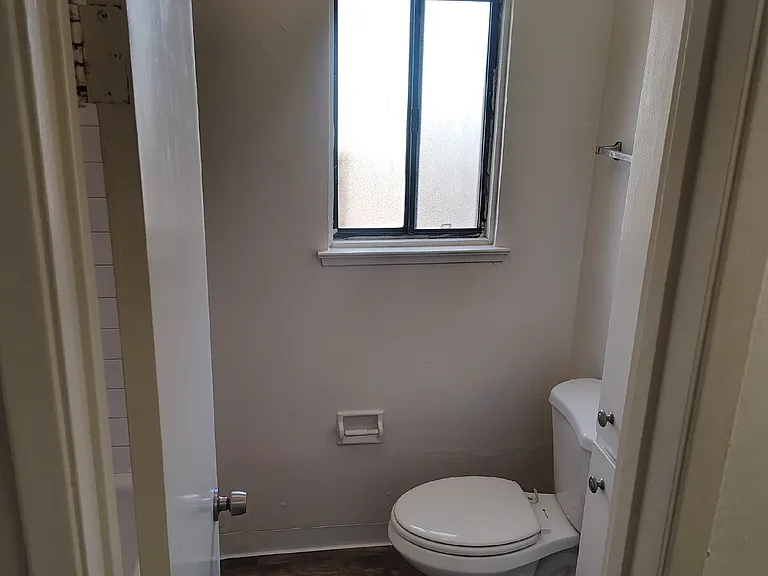 2125 North Ave #24 — Photo 7