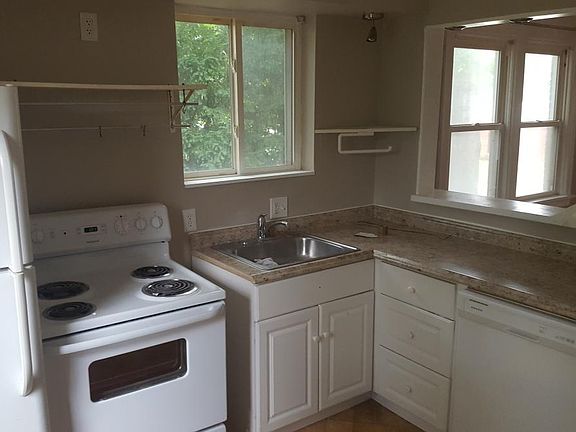 4th image of 6742 Maryellen St