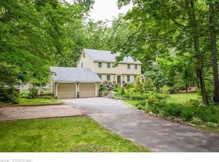 36 Crosswood Rd, Farmington, CT 06032