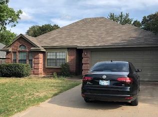 1525 Berry Patch Ln, Granbury, TX 76048