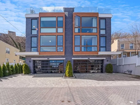 446 Undercliff Ave #A, Edgewater, NJ 07020