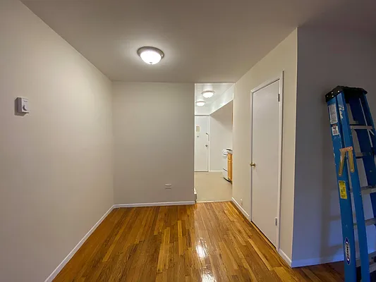 Rented by Oxford Property Group | media 9