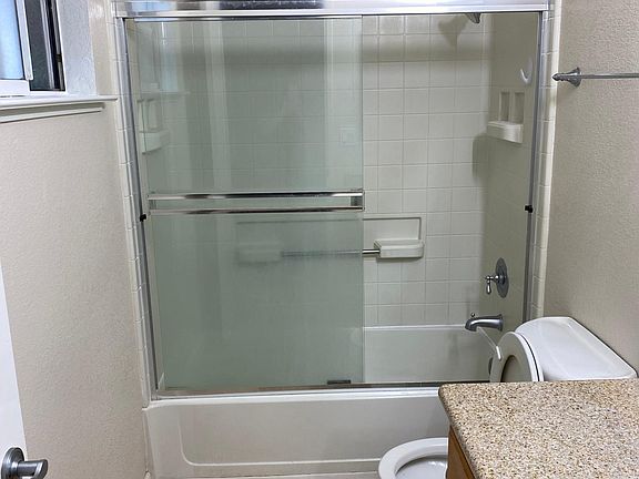 4th image of 2653 Somerset Park Cir