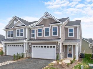 208 Sunbird Ln, Waynesboro, VA 22980