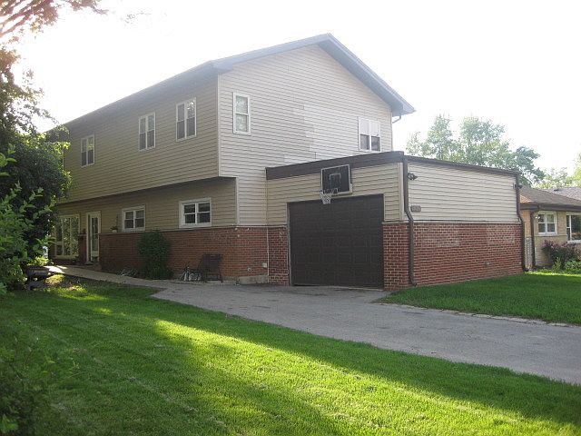 1st image of 9122 Marion Ave