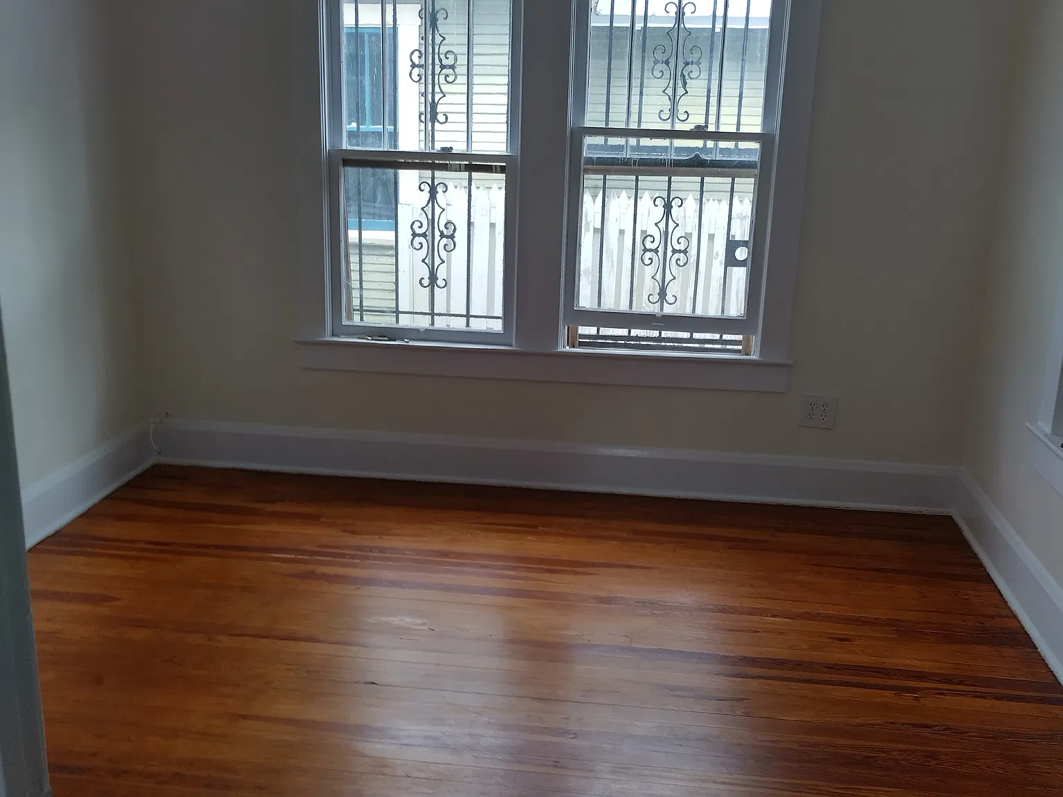 3 bed, 1108 sqft, $2,350 — Photo 3