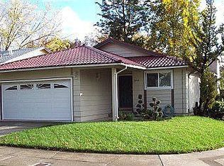 2402 College Park Cir, Santa Rosa, CA 95401