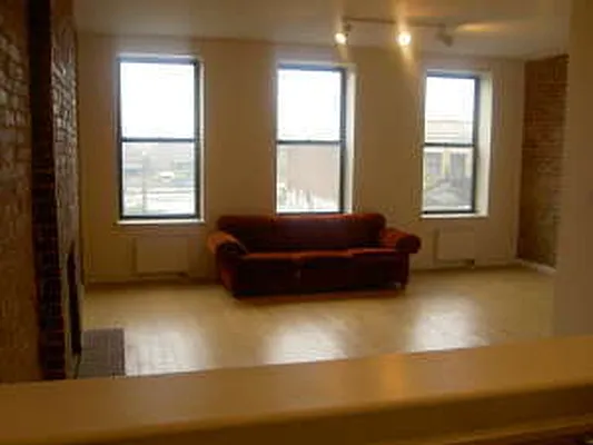 Rented by Elinor Taasa, LREB | media 23