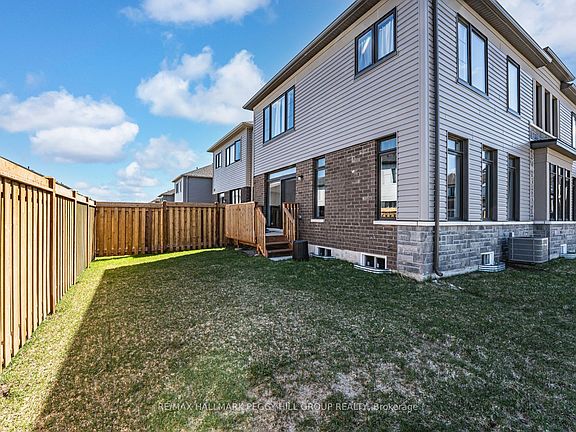 4th image of 52 Durham Ave