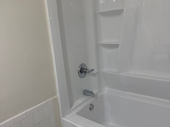 3rd image of 4733 Jackson St APT 57