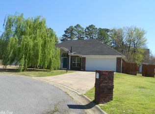 13 Nimrod Cv, Maumelle, AR 72113