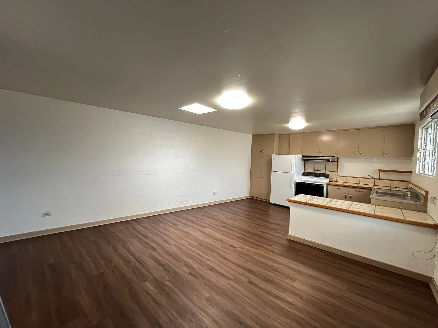 427 Liliha Court Ln. — Photo 2
