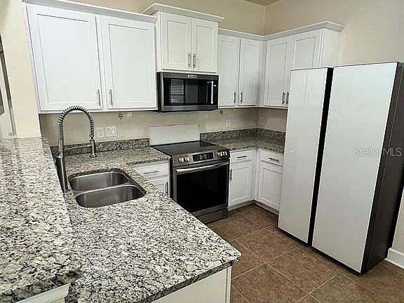 4th image of 6058 TWAIN STREET #101