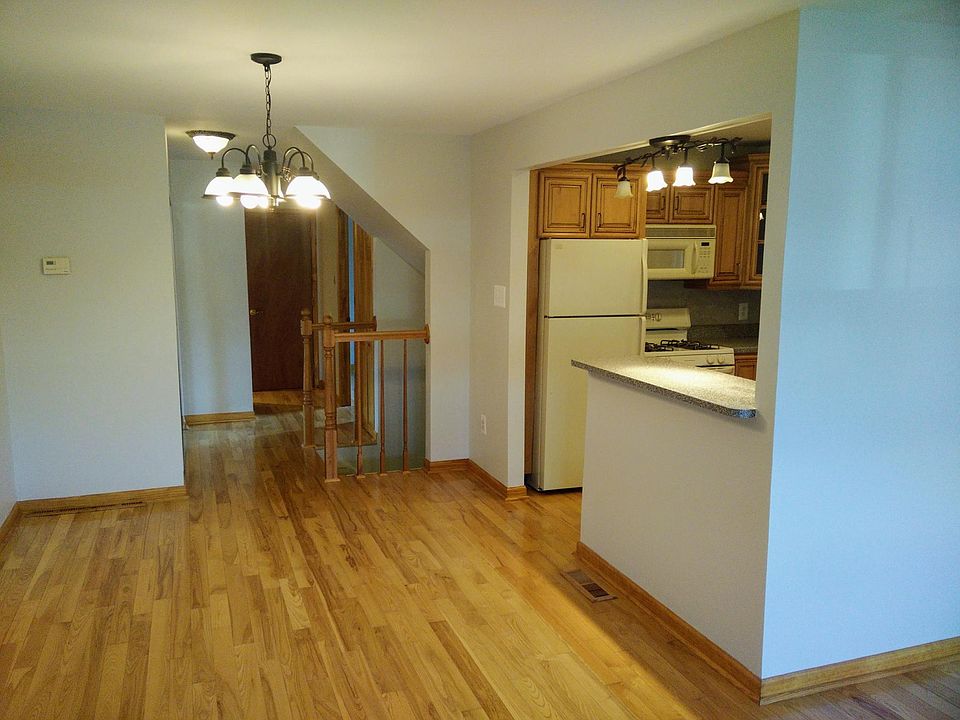 1st image of 1274 Hemlock Dr #A